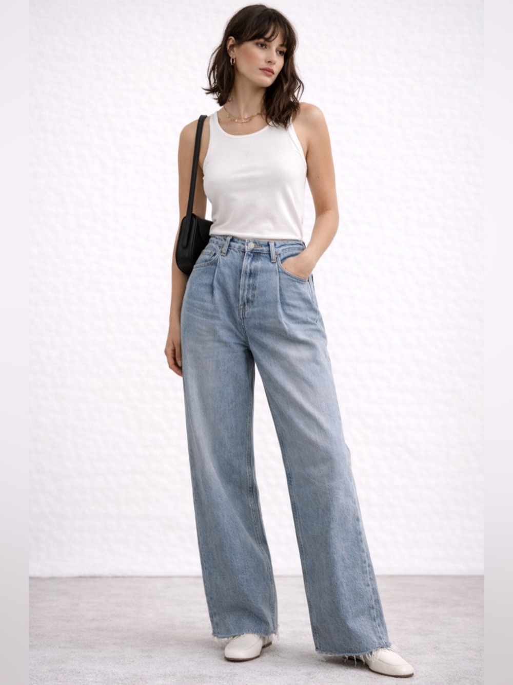 Reformation Pleated Wide Leg Jeans High Rise Light Wash Size 25 Effortless Chic